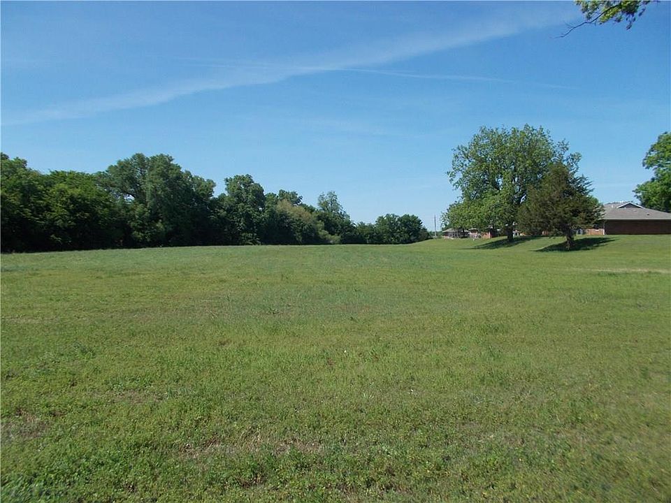 2nd image of Almar Dr