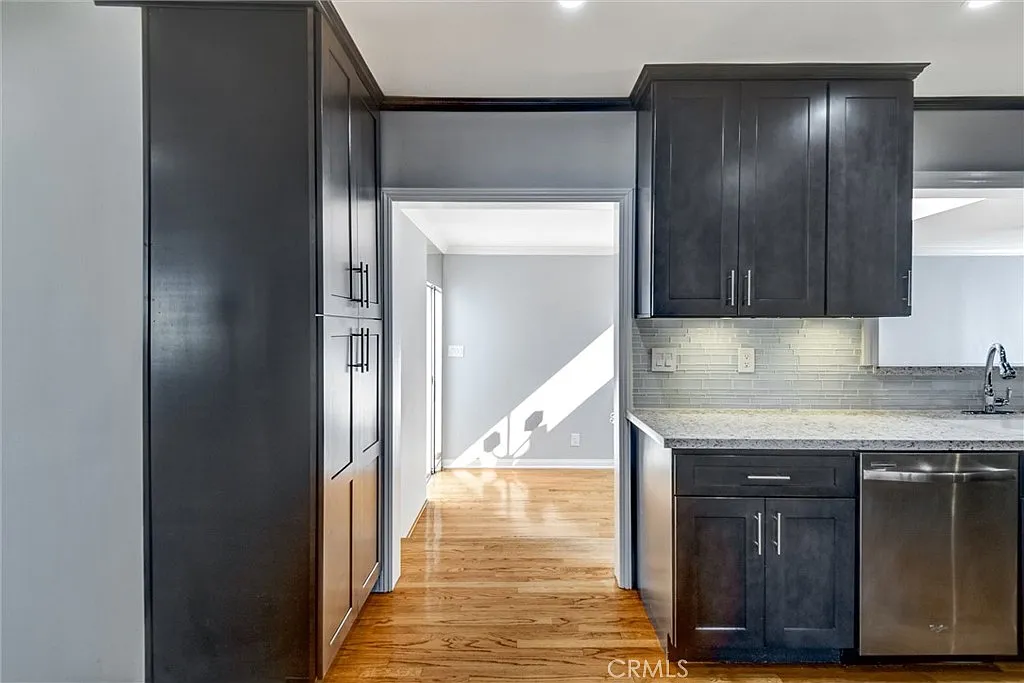 Building Photo - 5251 W 124th St