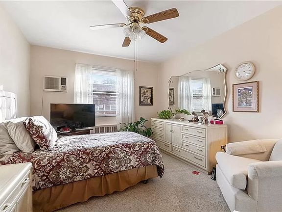 3rd image of 1511 Independence Ave #1B