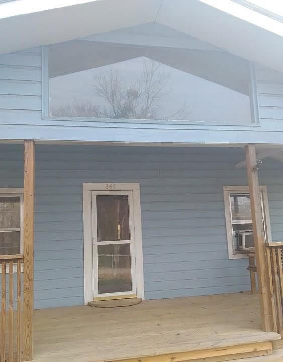 1st image of 341 W 22nd St