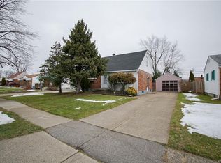 25 Delray Dr, Cheektowaga, NY 14225