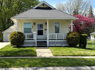 47 14th St, Port Huron, MI 48060