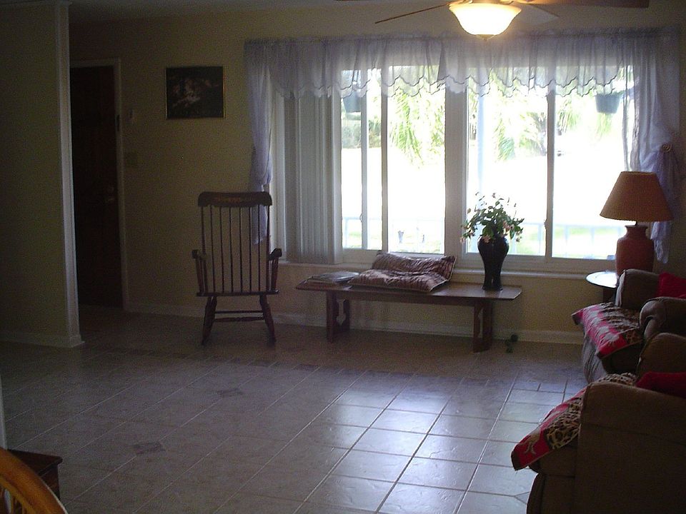 2nd image of 206 Ponkapoag Way