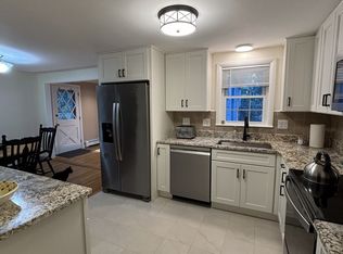 12 Hampton Rd, Sharon, MA 02067
