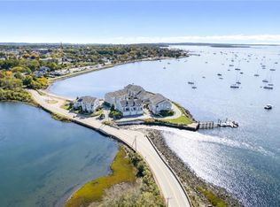 9 Poppasquash Rd, Bristol, RI 02809
