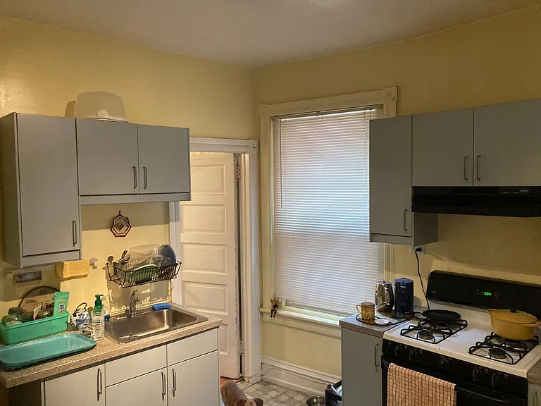 4330 Pine St #2R — Photo 11