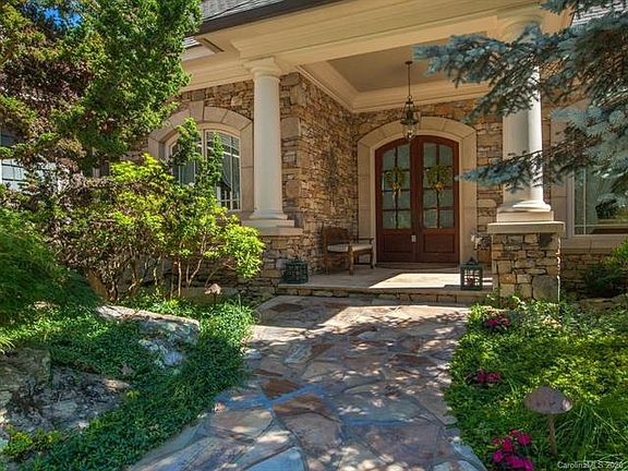 3rd image of 412 Raven Cliff Dr
