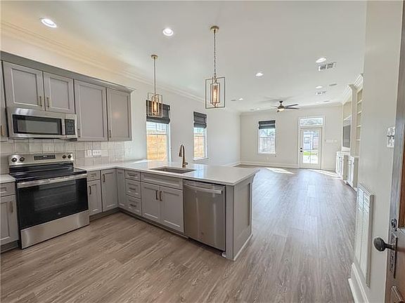 4th image of 3626 Bore St