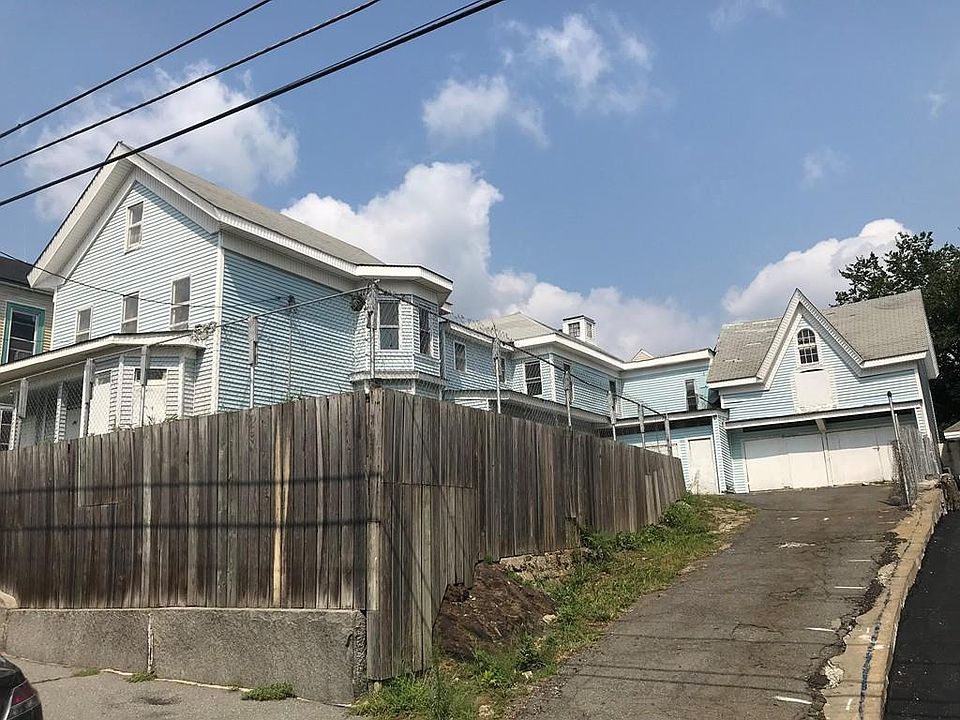 2nd image of 201 Summer St