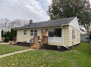 3725 Wilshire Ln, Madison, WI 53714