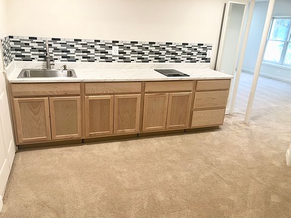 4th image of 12923 Circle Dr #B