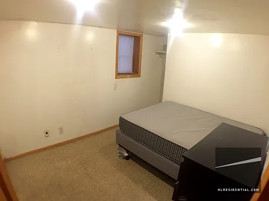 Rented by Highline Residential | media 41