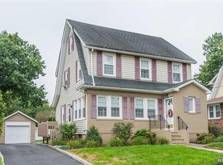 10 Sunnycrest Ave, Clifton, NJ 07013