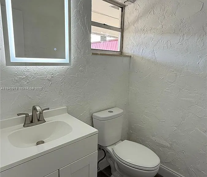 1400 NE 191st St #310 — Photo 7