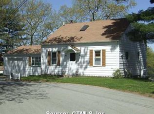 109 Lake Rd, Griswold, CT 06351