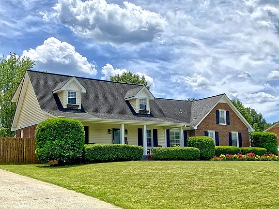 3rd image of 3106 Clydesdale Dr