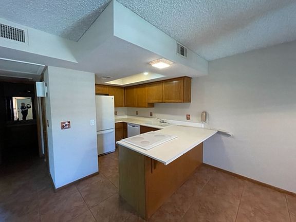 5th image of 1957 Mesquite Ave Unit 45