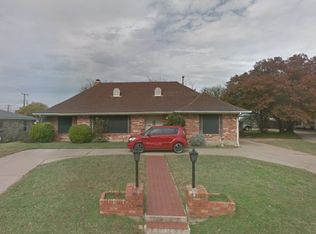 7824 Abbott Dr, White Settlement, TX 76108