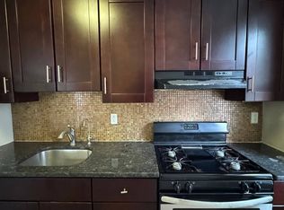 759 Highland Ave #1L, Newark, NJ 07104