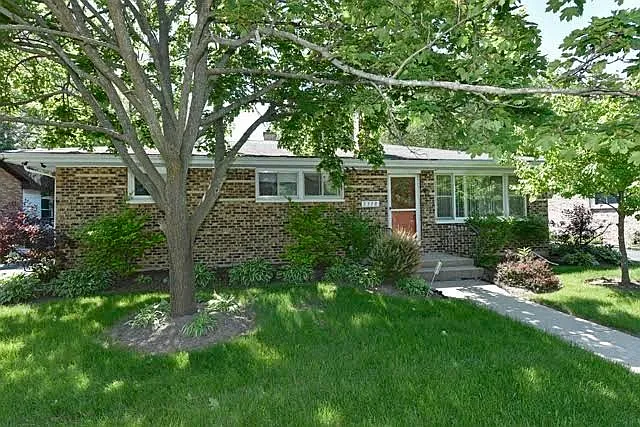 3318 Gilboa Ave photo 1