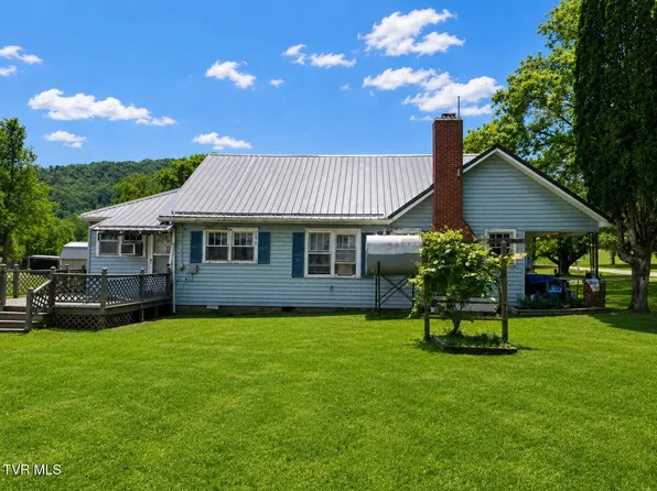 219 Oak St, Mountain City, TN 37683