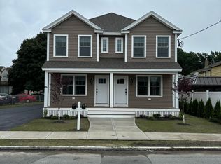 176 Lynn St #2, Peabody, MA 01960