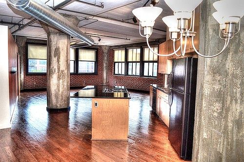 3rd image of 1619-1623 Washington Ave #404