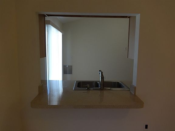 4th image of 2319 SW Kent Cir