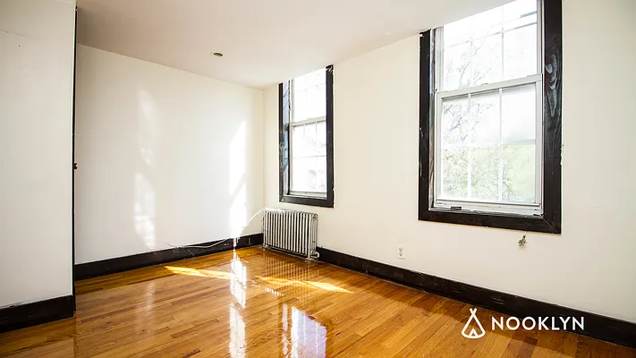 Rented by Nooklyn NYC LLC | media 18