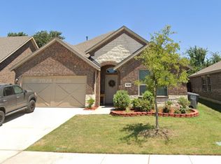 2449 Opaline Dr, Aubrey, TX 76227