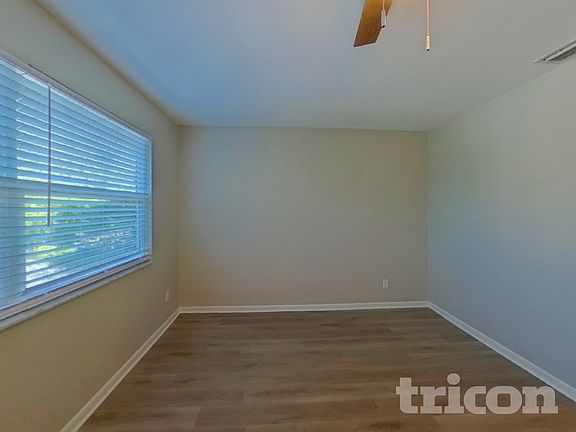 5th image of 2063 Los Lomas Dr