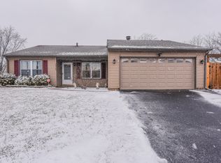 20720 S Acorn Ridge Dr, Frankfort, IL 60423