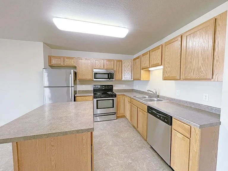Southwood Apartments — Photo 20