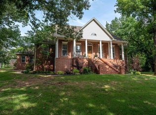 100 Mark Ln, Searcy, AR 72143