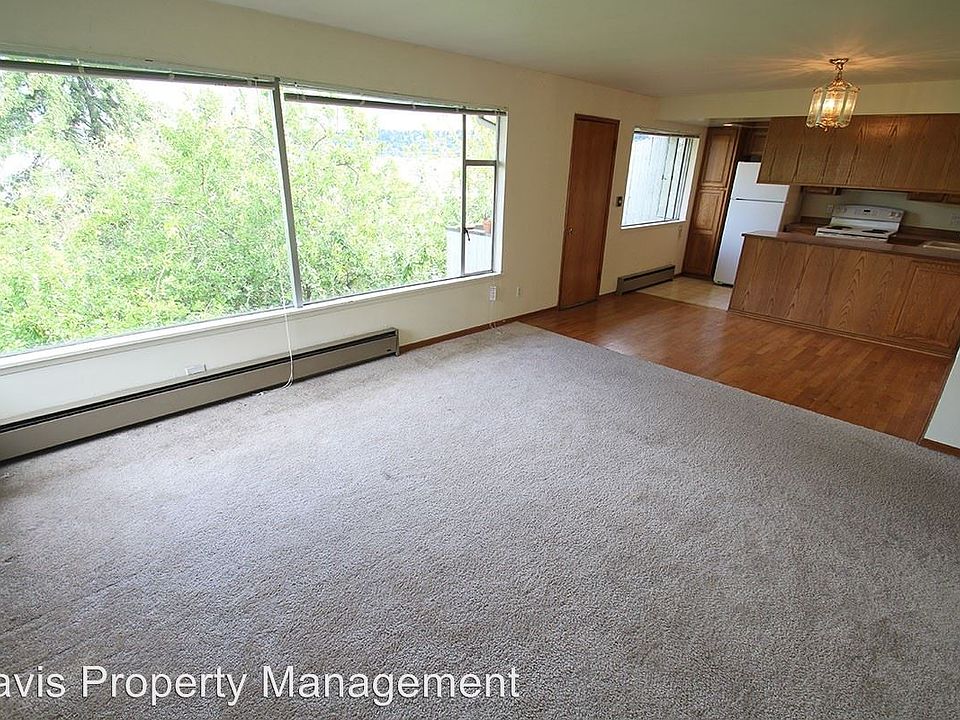 1st image of 3816 13th Ave W APT 2