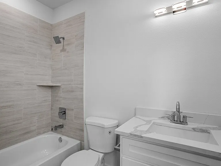 2400 Benbrook Dr #108 — Photo 20