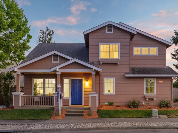 717 Weymouth Street, Petaluma, CA 94954