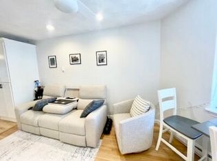 178 Endicott St APT 3, Boston, MA 02113