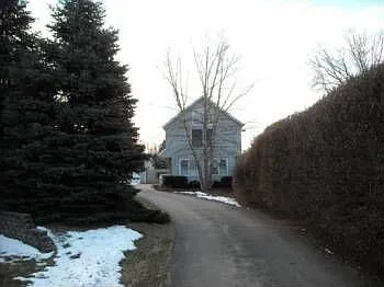 138 Hill St photo 1