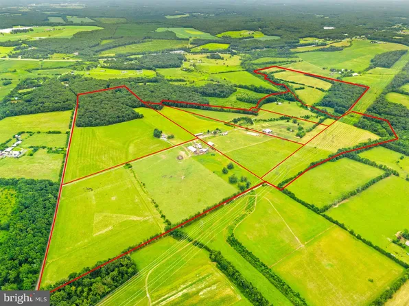 5474 Woodside Ln, Bealeton, VA 22712