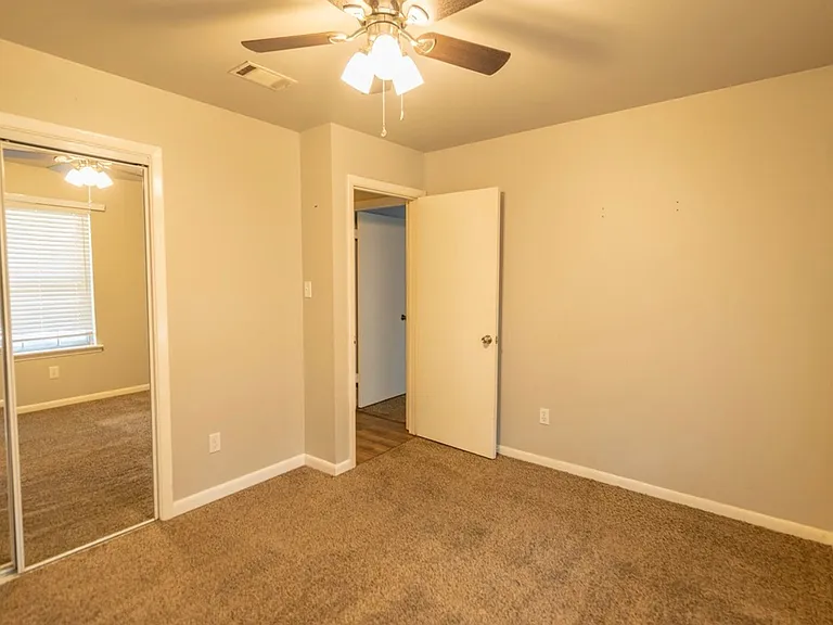 1016 Grayland Dr — Photo 11