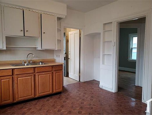 4th image of 3657 Chelton Rd