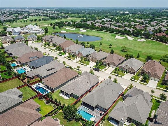 4th image of 8904 Honeysuckle Dr
