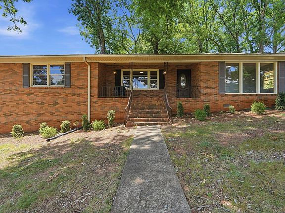 2nd image of 109 Club View Dr