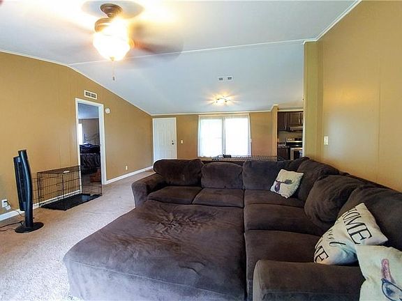 5th image of 322 Cesara Estates Dr
