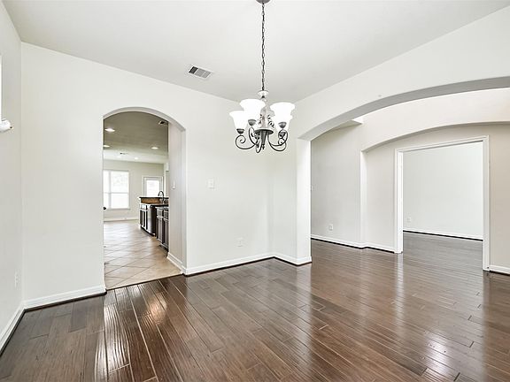 4th image of 17418 Lassen Forest Ln