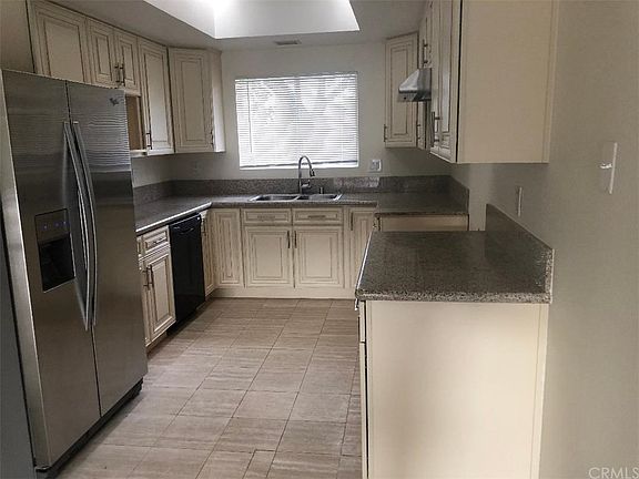 5th image of 16800 Halsted St