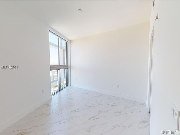 5th image of 2300 Laguna Cir #615
