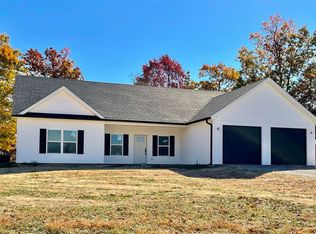 123 Creek Bend Dr, Columbia, KY 42728