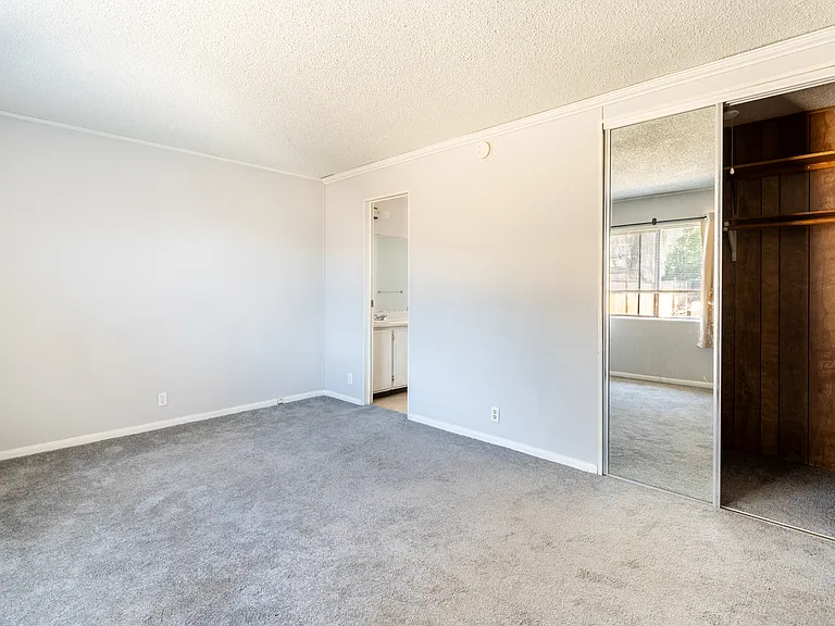 72476 Sunnyvale Dr — Photo 38